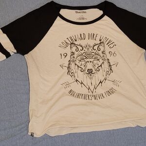 Mid sleeve shirt